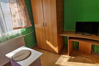 Soarelui-pe lângă  Școala gen.30 - 3