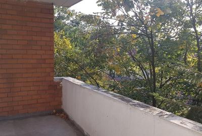 Apartament cu 2 camere decomandat, mobilat în Medicină