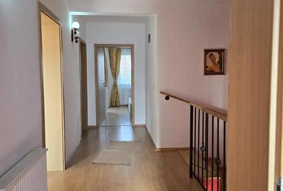 Casă cu 4 camere cu Teren 333 Mp în Moșnița Nouă - 3