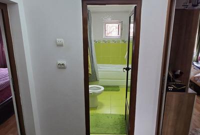 Apartament cu 3 camere decomandat în Micro 5 - 5
