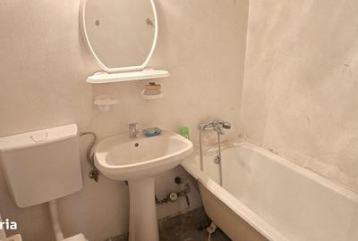 Apartament cu 2 camere decomandat în Gojdu