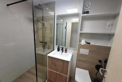 Apartament cu 4 camere decomandat în Central - 1