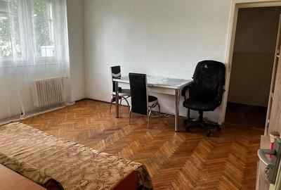 Apartament cu 3 camere semidecomandat în Sud - 3