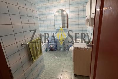 Casă cu 4 camere cu Canalizare în Lupeni - 2