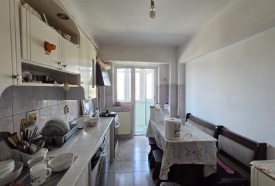 Apartament cu 3 camere decomandat în Central - 9