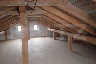 Casă individuală cu 4 camere cu Teren 553 Mp în Stupini - 9