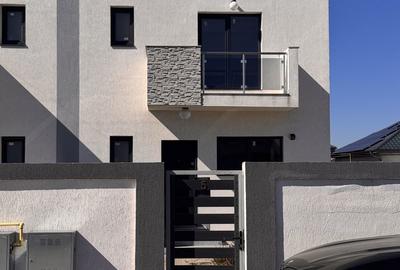 Casă cu 4 camere în Central - 4