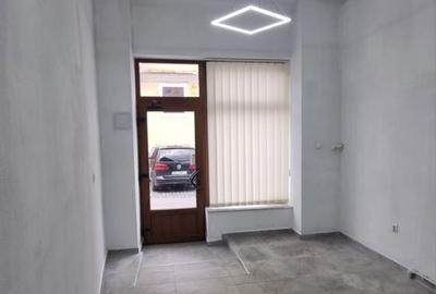 Spațiu comercial, de 20 mp, în Central