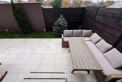 Apartament cu 3 camere decomandat în Sisești