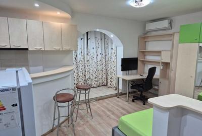 Garsoniera de inchiriat Piata Unirii | Centru Vechi | Metrou la 1 minut - 2