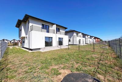 Casa tip duplex - 3 camere - 2 bai - teren 210 mp - Acces facil - 1