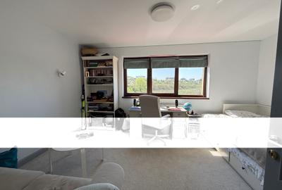 Casă cu 4 camere în Central - 2