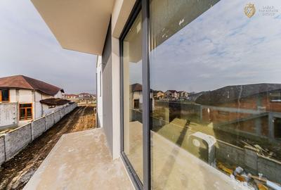 VILA  noua 4 camere in Vladimirescu - 4