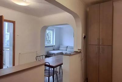 Apartament cu 3 camere decomandat, mobilat în Cotroceni - 8