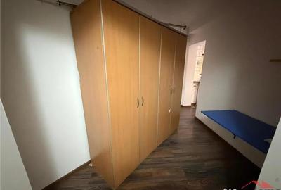 Garsonieră decomandată, mobilată în Central