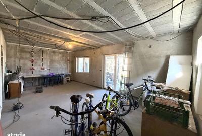 Casă cu 5 camere cu Teren 290 Mp în Central