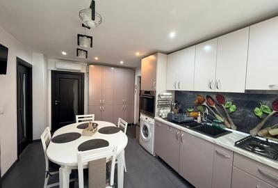 Apartament cu 3 camere decomandat în Coman - 7