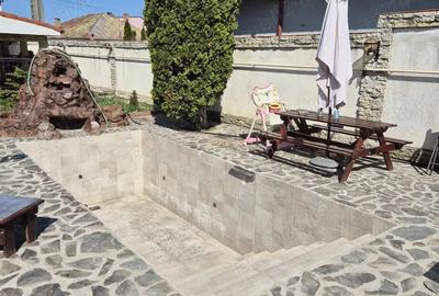 Casă cu 5 camere în Palazu Mare - 8