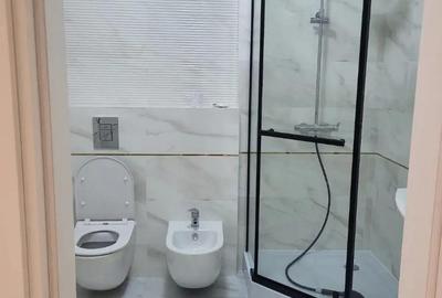 Apartament cu 2 camere decomandat în Soarelui