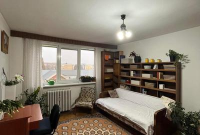 Apartament 2 camere, 55 Mp utili, Etaj 4 , Decebal- Splaiul Crișanei, Oradea. - 1