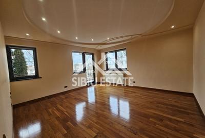 Casă individuală cu 6 camere cu Canalizare în Central - 9