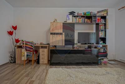Apartament două camere decomandat la intrare în Răcădău! - 1