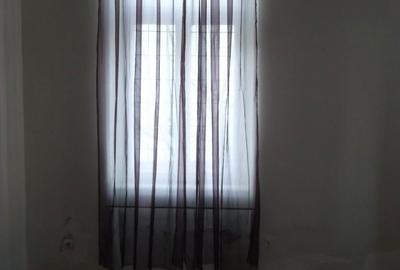 Casă cu 5 camere cu Teren 300 Mp în Central - 1