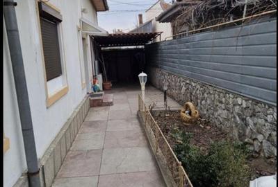 Casă cu 4 camere în Central - 7