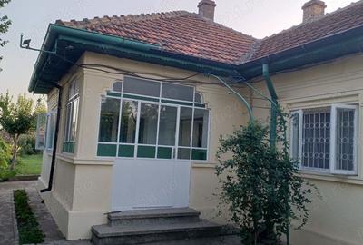 Casă cu 3 camere cu Teren 500 Mp în Km 5 - 5