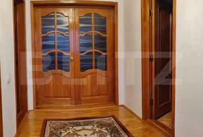 Casă cu 6 camere cu Teren 1178 Mp în Central - 9