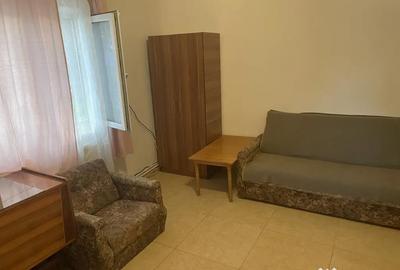 Garsonieră decomandată în Central - 1