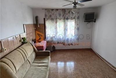 Apartament cu 2 camere semidecomandat, mobilat în Industrială