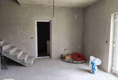 Casă cu 4 camere în Exterior Vest - 1