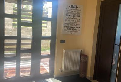 Casă cu 4 camere în Păun - 2