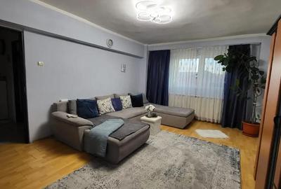 Apartament cu 3 camere decomandat în Central - 1