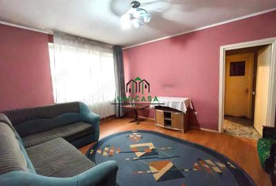 Apartament cu 3 camere semidecomandat în Central