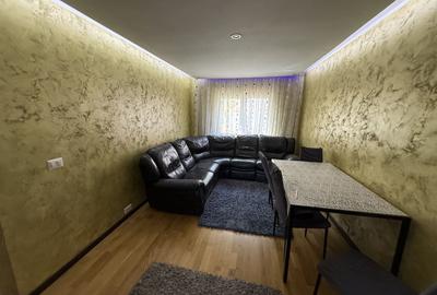 Apartament cu 3 camere, mobilat în Exterior Est