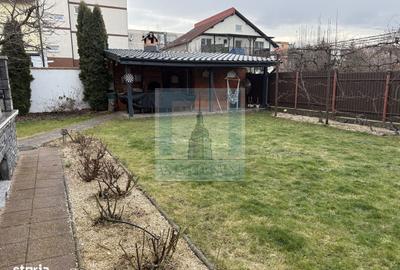Casă cu 4 camere în Central - 9