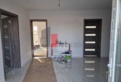 Casă individuală cu 5 camere cu Canalizare în Nord-Vest - 8