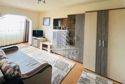 Garsonieră decomandată, mobilată în Confecții - 3