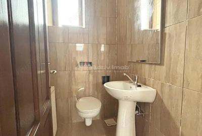 Casă cu Teren 211 Mp în Central - 13