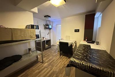 Spațiu comercial, de 215 mp, în Nufărul - 8