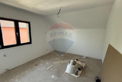 Casă / Vilă cu 5 camere zona Sud - 6