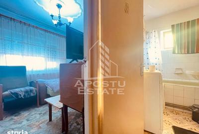 Apartament cu 2 camere semidecomandat, mobilat în Pârneava - 13