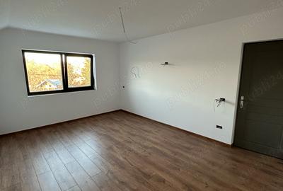 Casă cu 4 camere în Central - 4