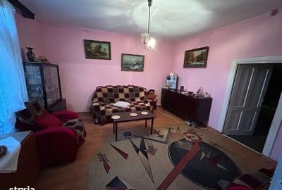 Casă cu 4 camere în Central - 9