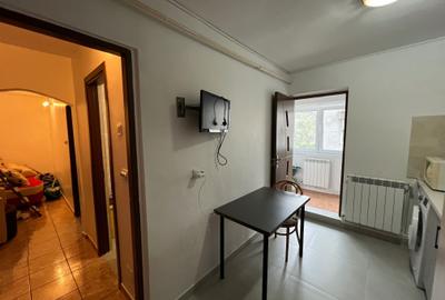 Garsonieră decomandată în Central - 8