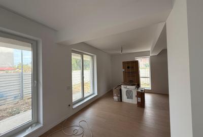 VILA 4 CAMERE - TITAN - COMISION 0% - 15