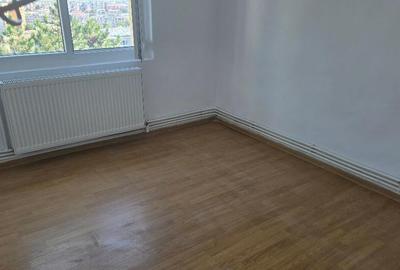 Vand apartament 2 camere in Deva, zona Micro 15 (Lidl), izolat - 11