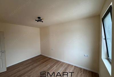 Casă cu 3 camere cu Canalizare în Central